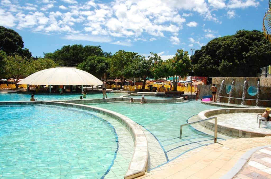 Piazza Diroma - Cortesia Park Diroma, Splash E Slide カルダス・ノバス エクステリア 写真