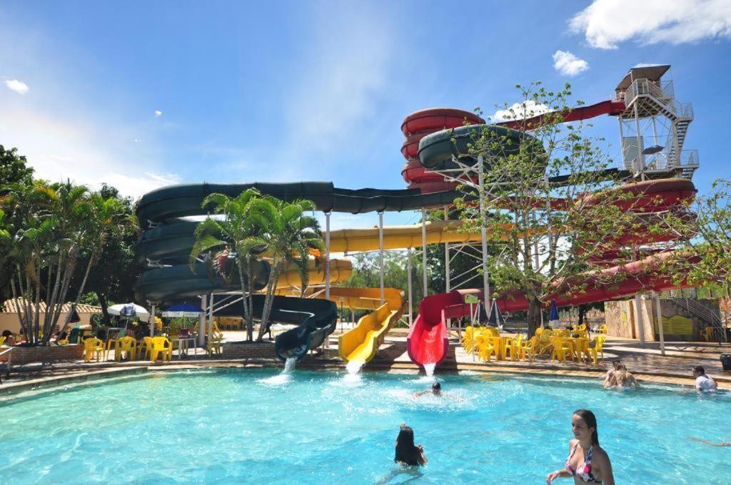 Piazza Diroma - Cortesia Park Diroma, Splash E Slide カルダス・ノバス エクステリア 写真
