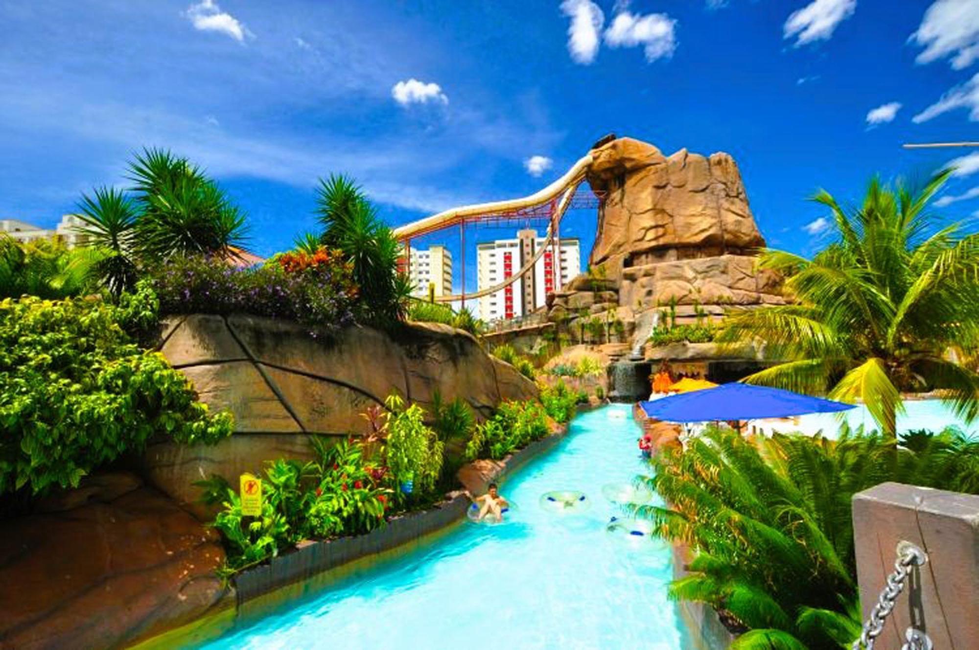 Piazza Diroma - Cortesia Park Diroma, Splash E Slide カルダス・ノバス エクステリア 写真