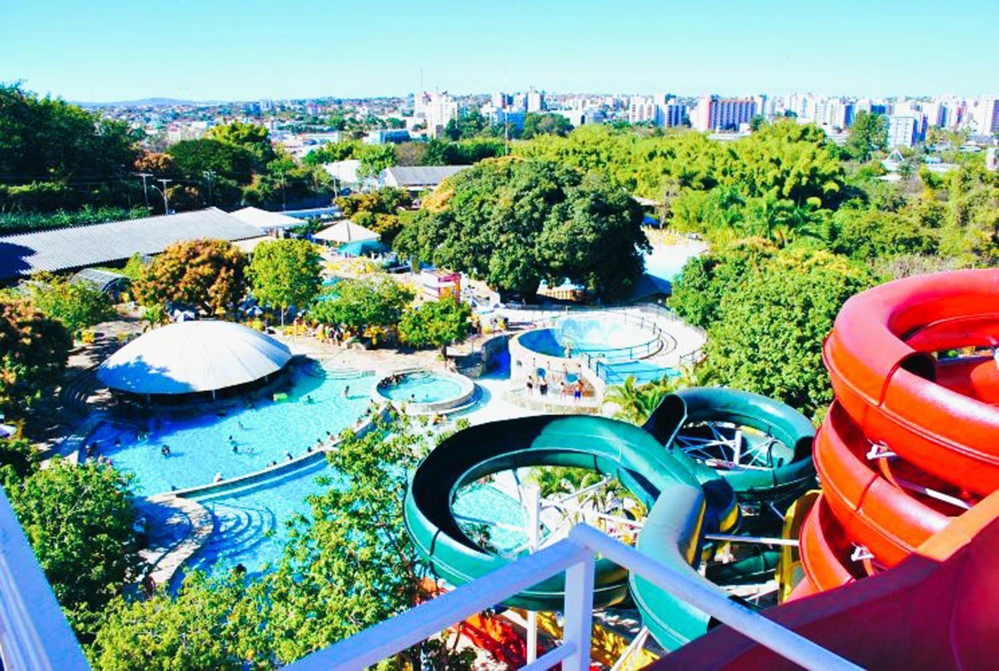 Piazza Diroma - Cortesia Park Diroma, Splash E Slide カルダス・ノバス エクステリア 写真