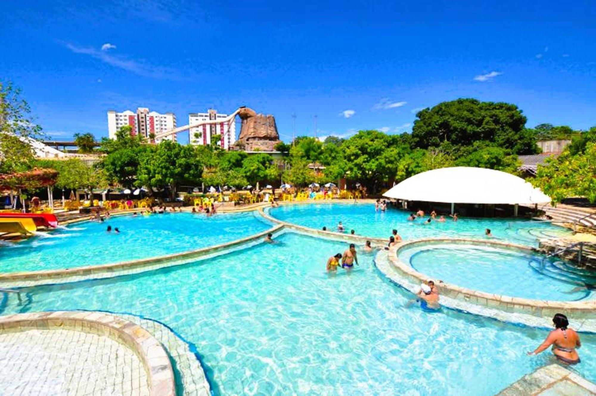 Piazza Diroma - Cortesia Park Diroma, Splash E Slide カルダス・ノバス エクステリア 写真