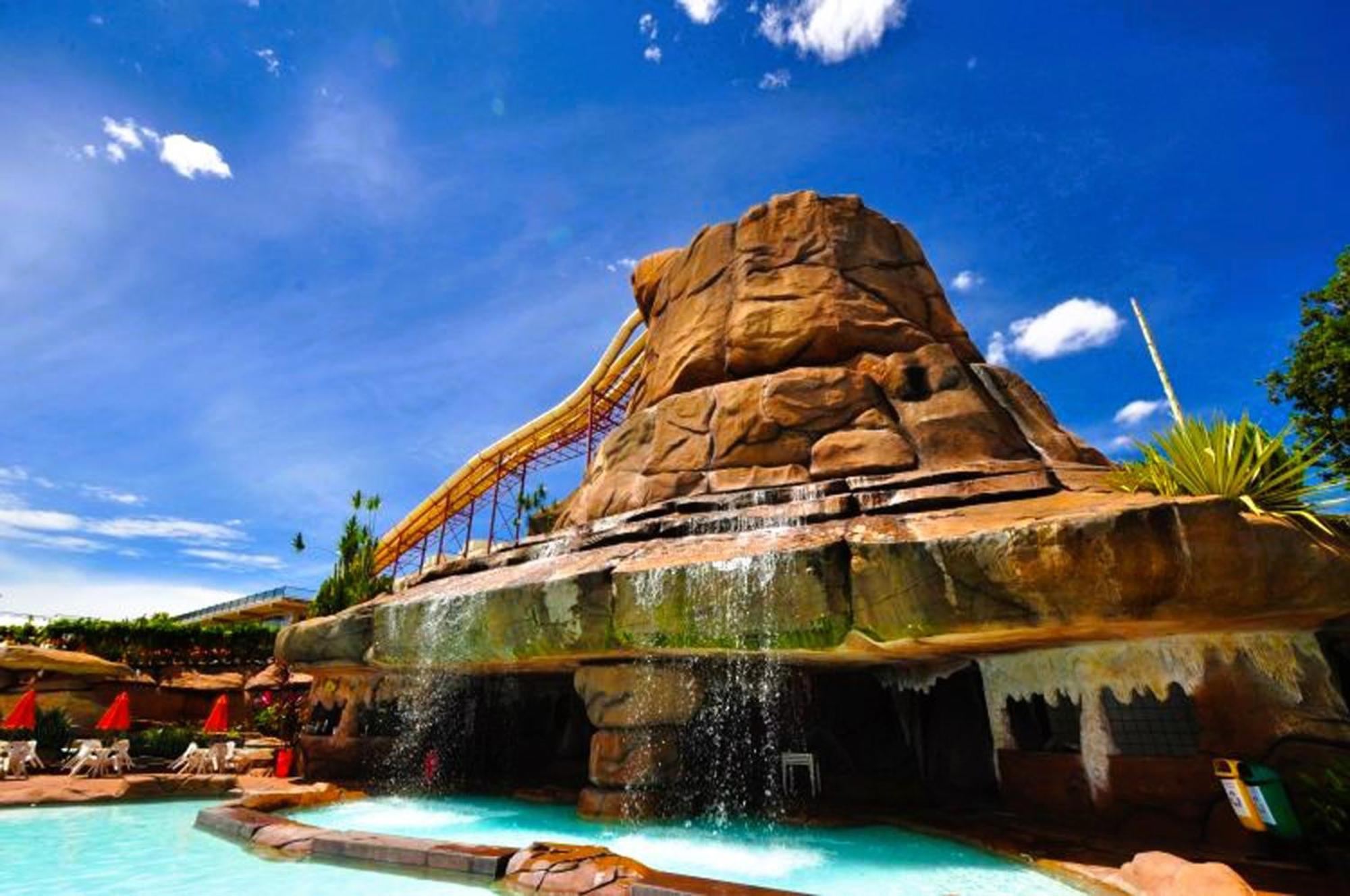 Piazza Diroma - Cortesia Park Diroma, Splash E Slide カルダス・ノバス エクステリア 写真