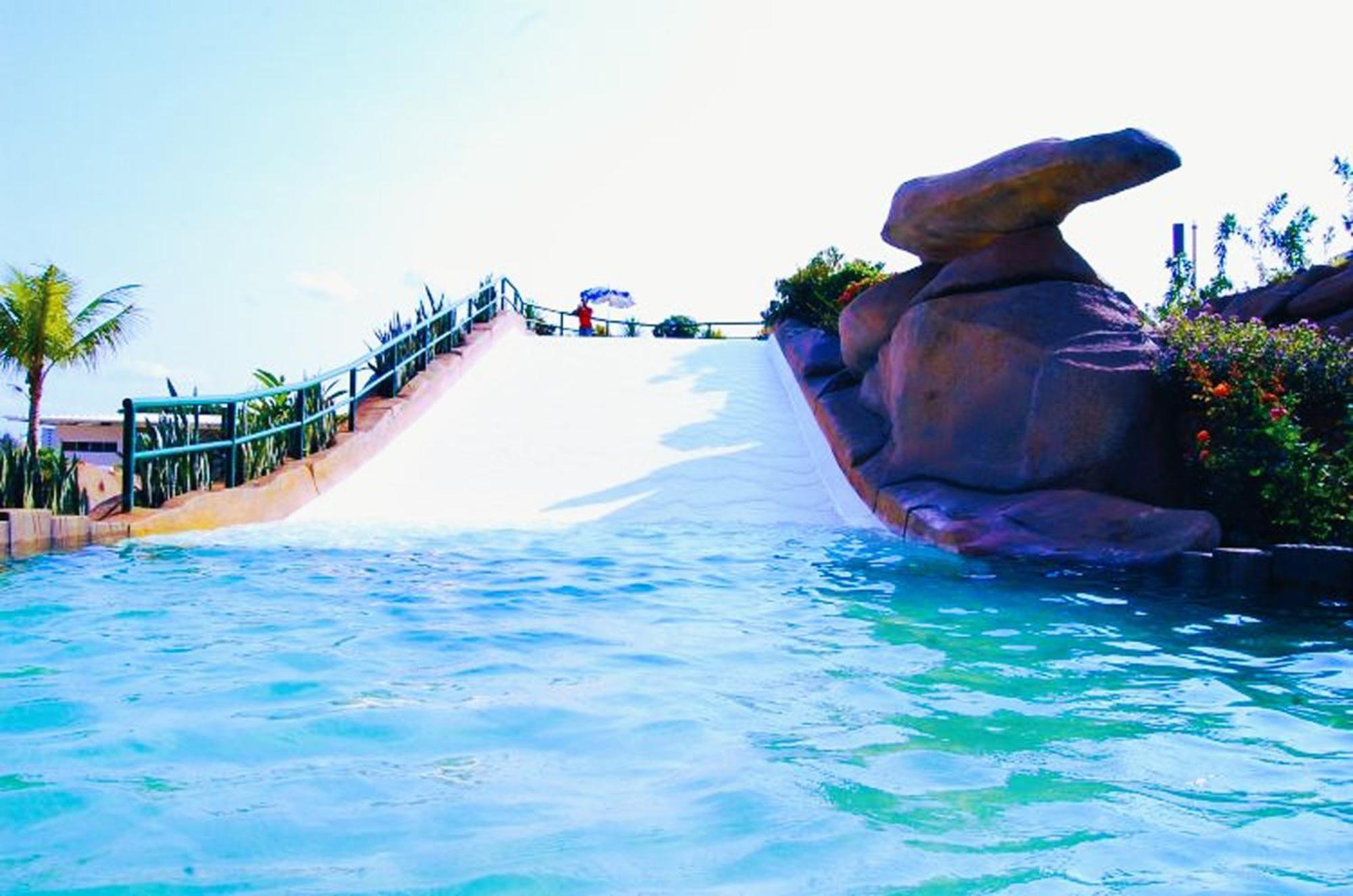 Piazza Diroma - Cortesia Park Diroma, Splash E Slide カルダス・ノバス エクステリア 写真