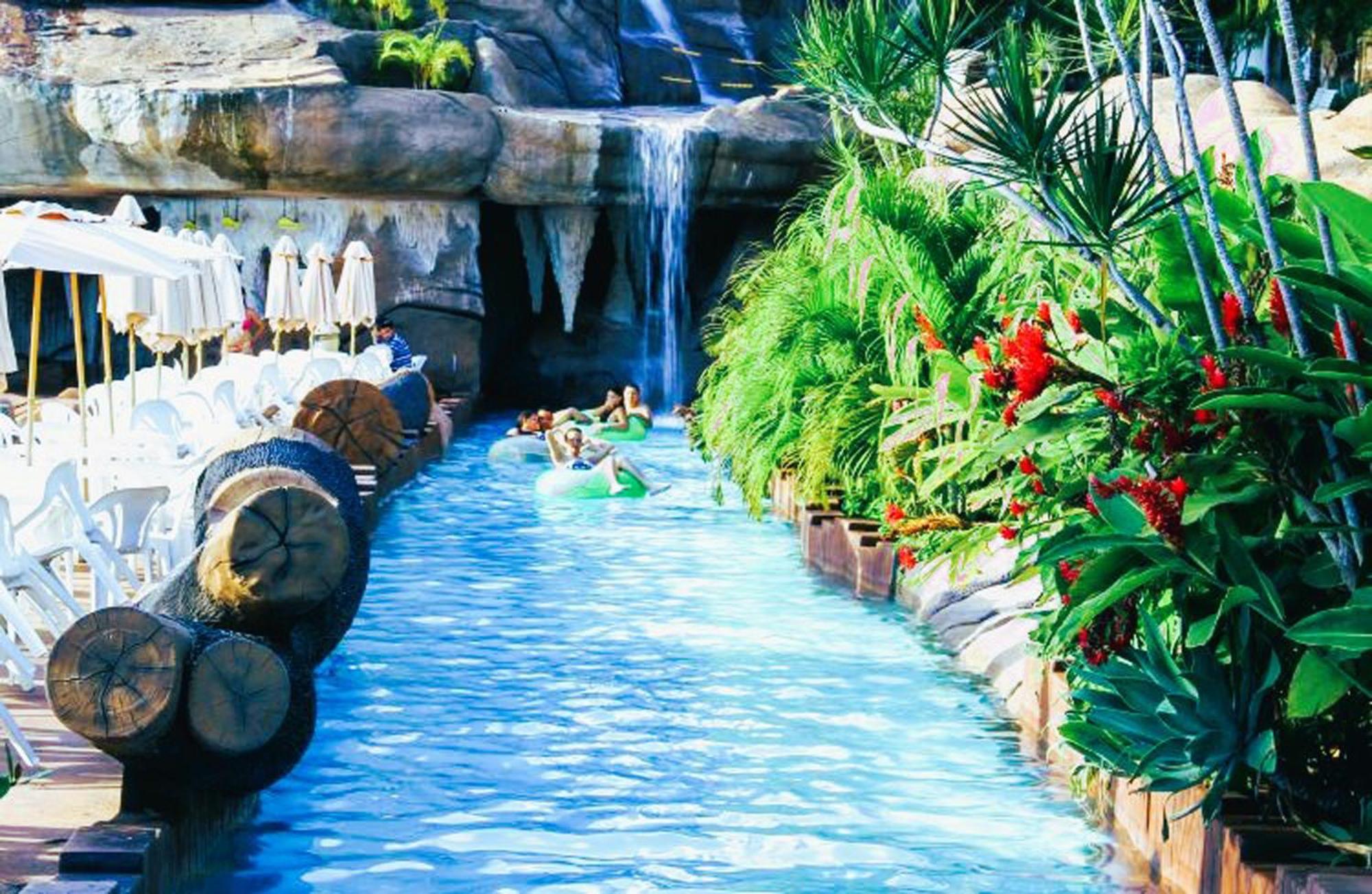 Piazza Diroma - Cortesia Park Diroma, Splash E Slide カルダス・ノバス エクステリア 写真