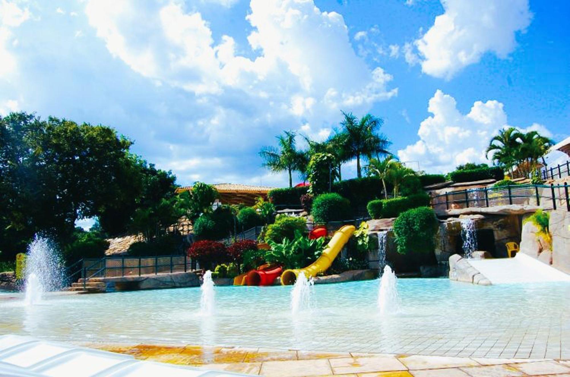 Piazza Diroma - Cortesia Park Diroma, Splash E Slide カルダス・ノバス エクステリア 写真